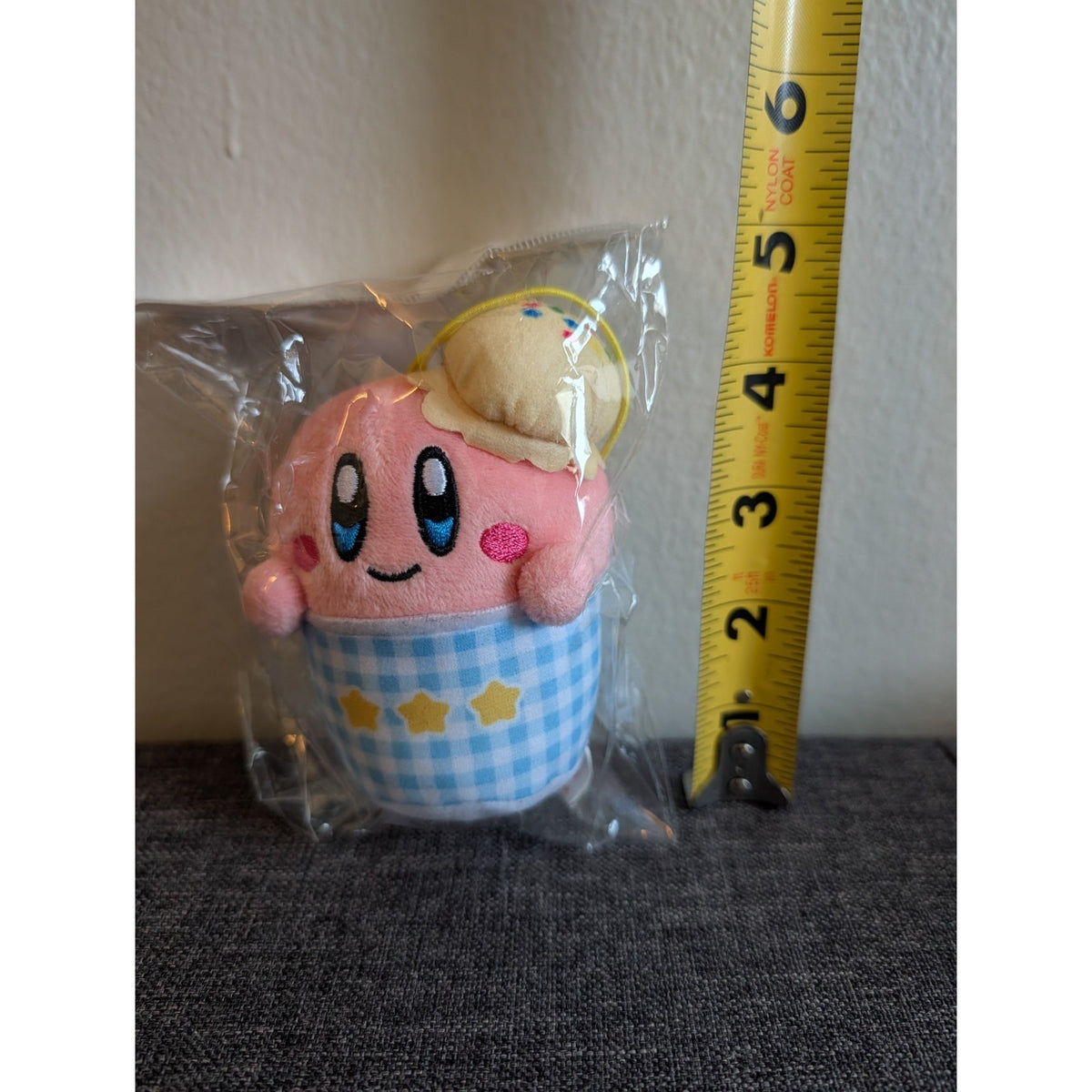 Kirby Ice Cream Cup Small Plush Keychain Furyu