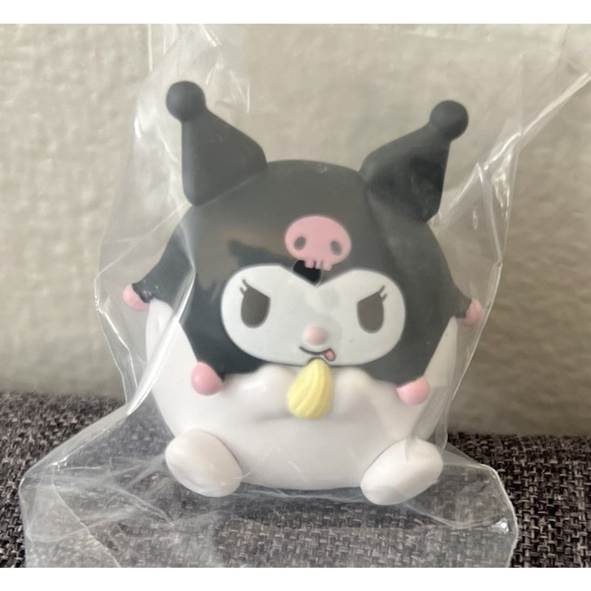 Sanrio KUROMI I Ate Too Much PASTEL Chubby Figure Gashapon Capsule Toy Japan