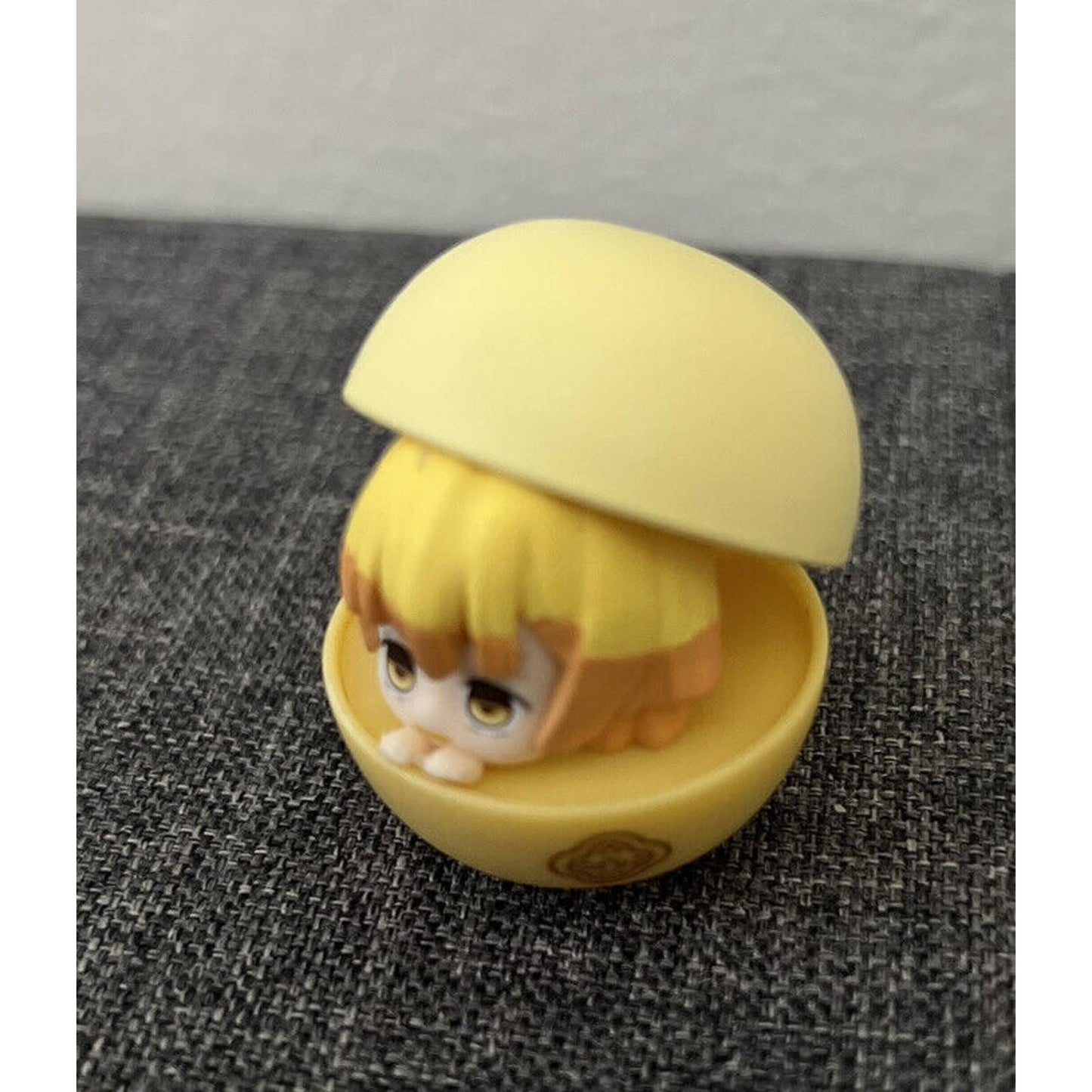 Demon Slayer Zenitsu Anime Bandai Mini Figurine