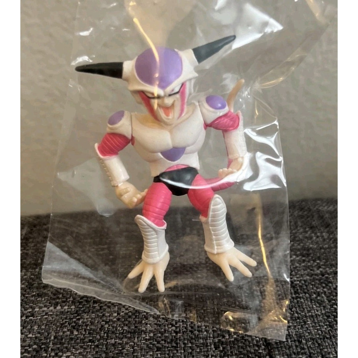 Dragon Ball Z Frieza Magnetic Model Mini Figurine