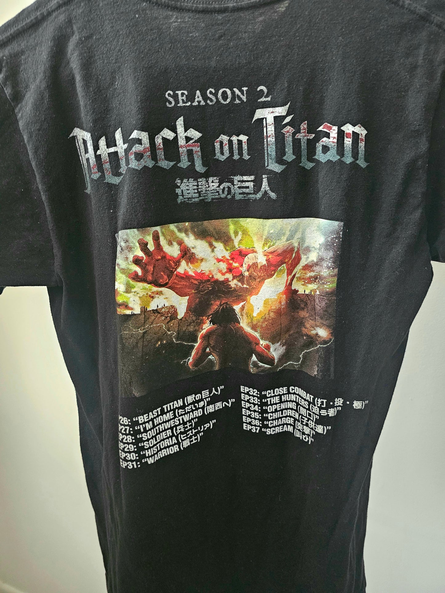 Attack On Titan Season 2 Womens M Shirt