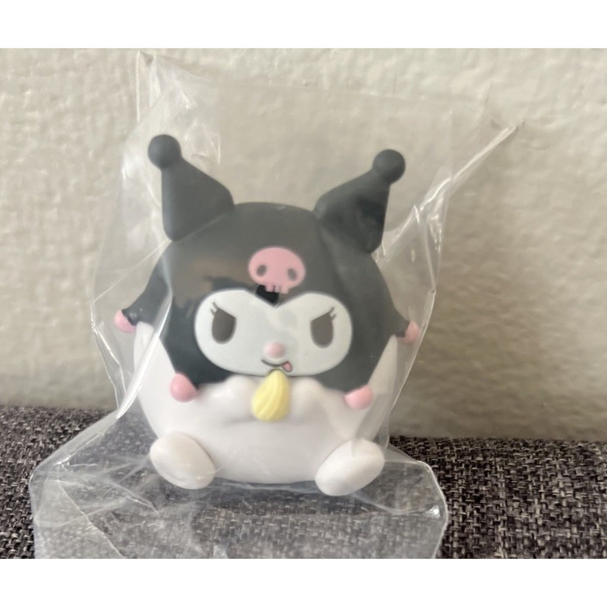 Sanrio KUROMI I Ate Too Much PASTEL Chubby Figure Gashapon Capsule Toy Japan