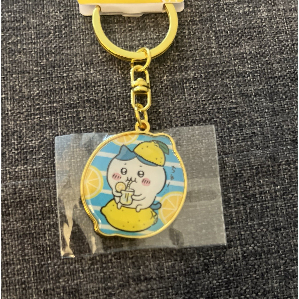 Hachiware Chiikawa Lemon Japan Exclusive Metal Keychain