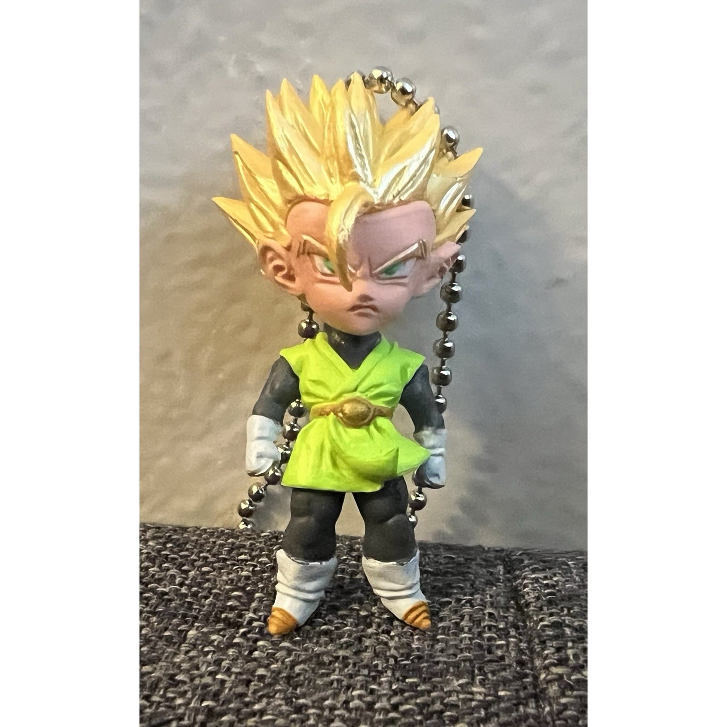 Dragon Ball Z Super Saiyan Gohan Figure Keychain UDM Burst 6 Gashapon Capsule