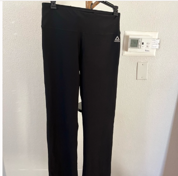 Reebok Woman's Cropped Leggings Size SP