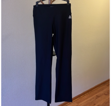 Reebok Woman's Cropped Leggings Size SP